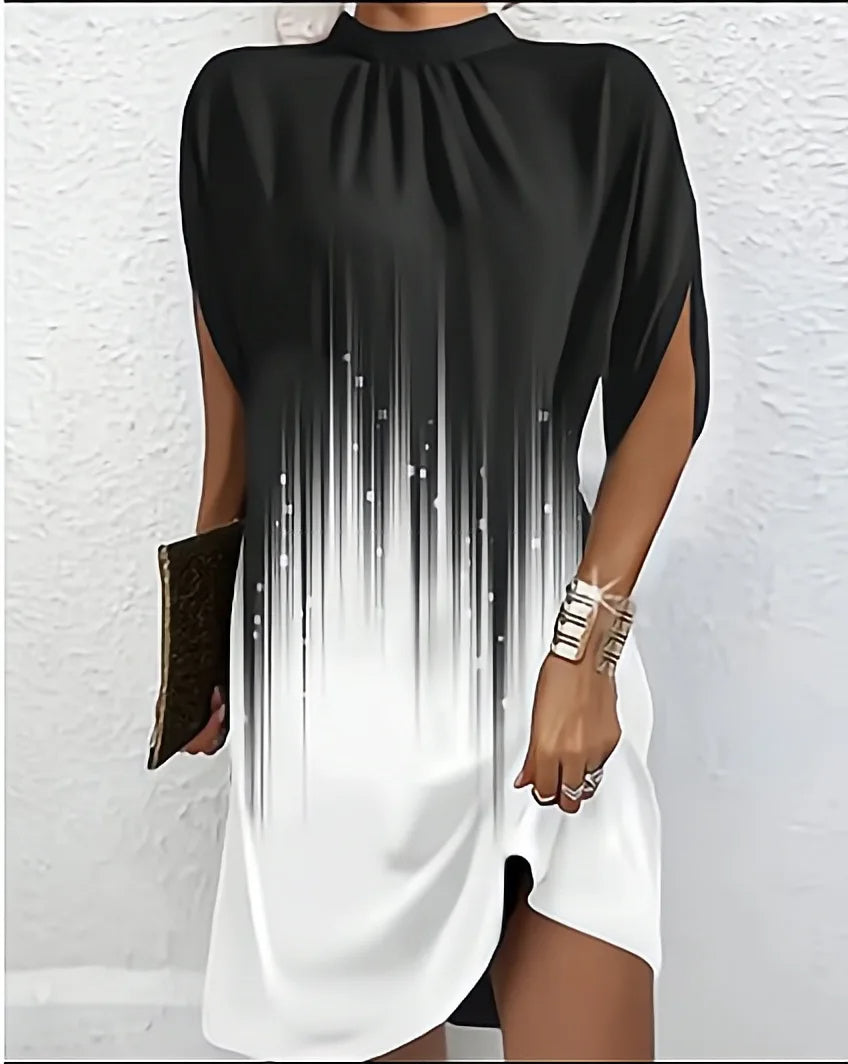 Kim | Dress with a round neckline and batwing sleeves