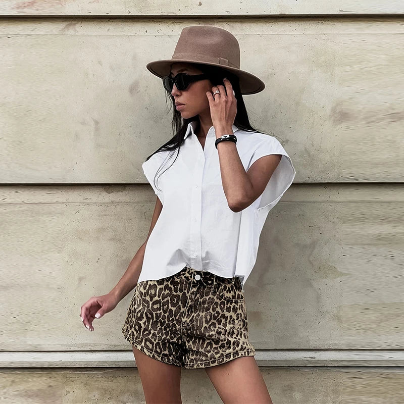 LEYA Shorts | Style and Comfort